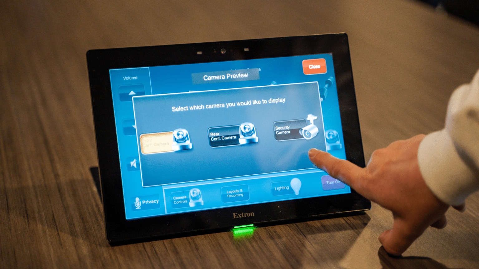Tips to Select User-Friendly Conference Room AV Equipment